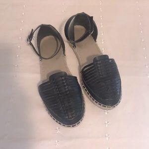 Black flat espadrilles